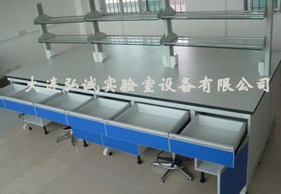 万象城平台钢木试验台